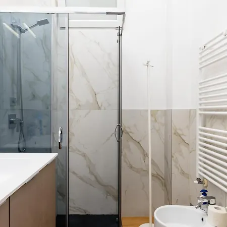 Comodo A Pochi Minuti Dal Centro Citta Apartament